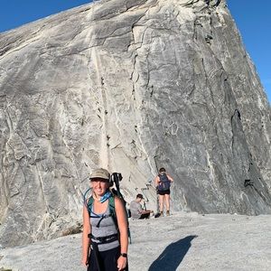 Meet your Posher, Hillery